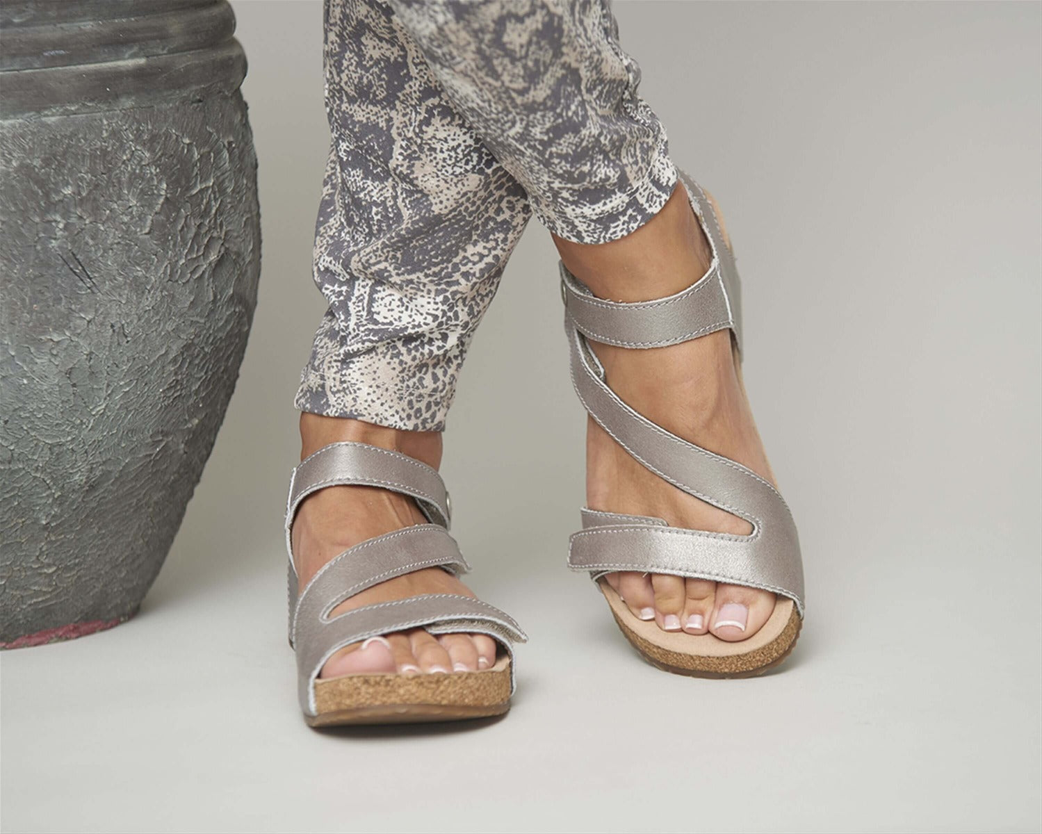 Josef sandals online